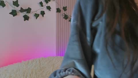 Snapshot of edithgalpin chatting on 01-18-25, 11:11 Lisa online show from 01-18-25, 11:11