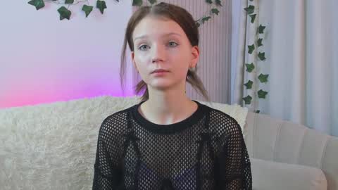 Snapshot of edithgalpin chatting on 01-29-25, 01:37 Lisa online show from 01-29-25, 01:37