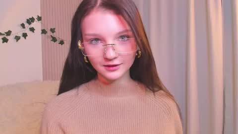 Snapshot of edithgalpin chatting on 02-12-25, 12:16 Lisa online show from 02-12-25, 12:16