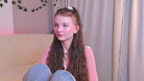 Snapshot of edithgalpin chatting on 02-22-25, 12:27 Lisa online show from 02-22-25, 12:27