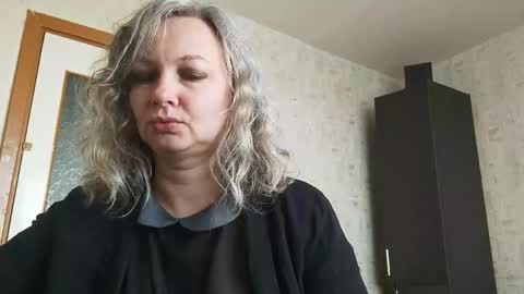 Snapshot of edithmanning chatting on 05-05-26, 05:15 edithmanning online show from 05-05-26, 05:15