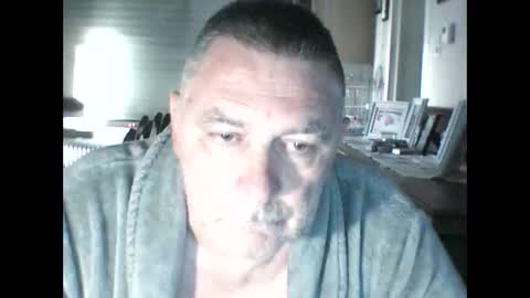 Eddy online show from 03-06-25, 06:41
