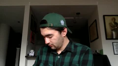 Snapshot of edmundfitz75 chatting on 05-04-26, 12:06 EddieFitz75 online show from 05-04-26, 12:06