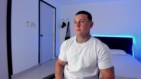 Eduar Wild online show from 03-26-26, 04:29