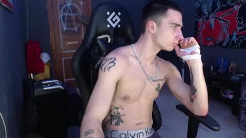 Eduar online show from 12-20-24, 10:43