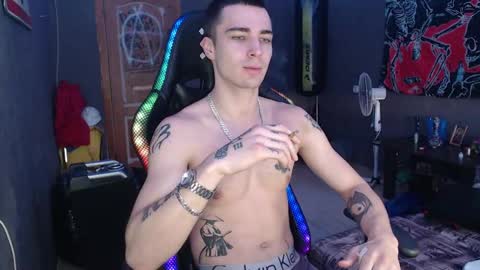 Eduar online show from 12-21-24, 11:22