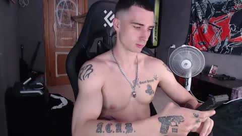 Snapshot of eduard_loveee chatting on 08-08-26, 08:27 Eduar online show from 08-08-26, 08:27