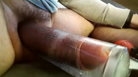 Snapshot of eduardo8inch chatting on 11-02-25, 09:06 eduardo8inch online show from 11-02-25, 09:06