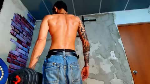 Snapshot of eduardo_salamanca chatting on 03-16-26, 03:27 Eduardo Salamanca online show from 03-16-26, 03:27