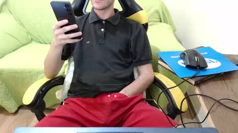 eduardobrain7 online show from 11-24-25, 07:52