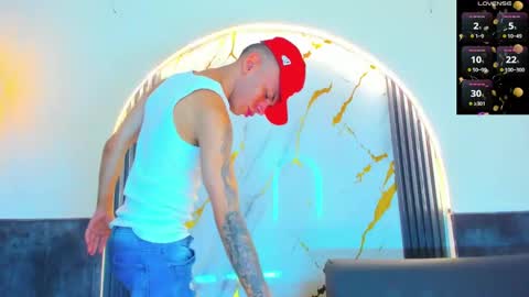 Snapshot of edward_24_ chatting on 12-17-25, 04:51 Edward Colleman online show from 12-17-25, 04:51