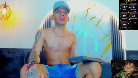 Snapshot of edward_24_ chatting on 12-23-25, 04:32 Edward Colleman online show from 12-23-25, 04:32