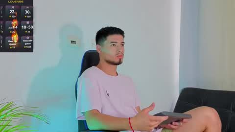 Snapshot of edwardross_ chatting on 01-15-26, 08:34 Edward Ross online show from 01-15-26, 08:34