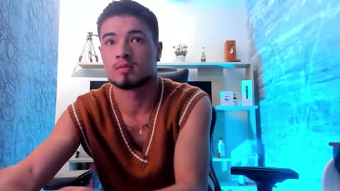 Snapshot of edwardross_ chatting on 02-06-26, 11:19 Edward Ross online show from 02-06-26, 11:19