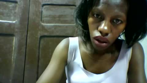 edwige770943 online show from 04-22-26, 04:52