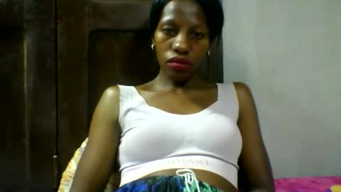 edwige770943 online show from 04-29-26, 05:17