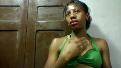 edwige770943 online show from 05-07-26, 06:35