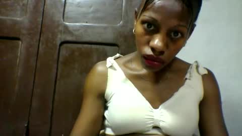 edwige770943 online show from 05-15-26, 06:04