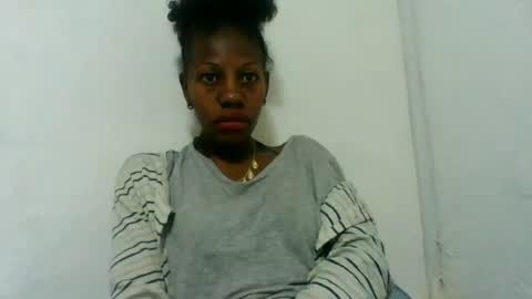 Snapshot of edwige770943 chatting on 06-17-26, 04:15 edwige770943 online show from 06-17-26, 04:15