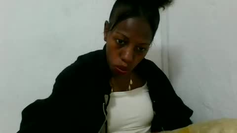 Snapshot of edwige770943 chatting on 07-02-26, 06:08 edwige770943 online show from 07-02-26, 06:08