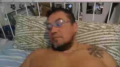 EdM online show from 01-10-26, 03:14