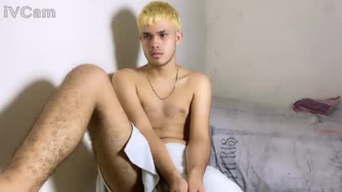Snapshot of edwinboys chatting on 07-22-26, 05:05 Edwin online show from 07-22-26, 05:05