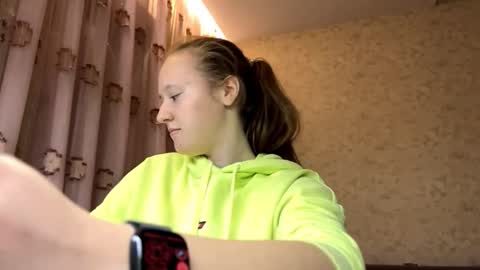 Snapshot of edythecolbert chatting on 11-25-25, 11:43 Rachel online show from 11-25-25, 11:43