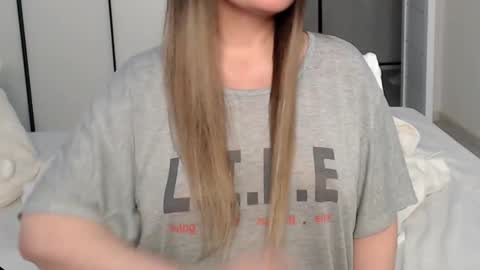 eelena4kiss online show from 02-25-25, 12:03