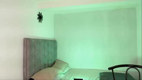 Snapshot of eevil_boys_77 chatting on 09-27-25, 05:29 eevil_boys_77 online show from 09-27-25, 05:29