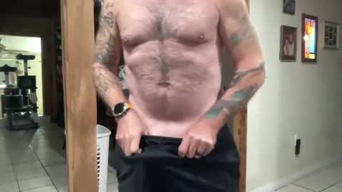 Snapshot of eevilempire chatting on 01-05-25, 05:30 Harley Biker online show from 01-05-25, 05:30