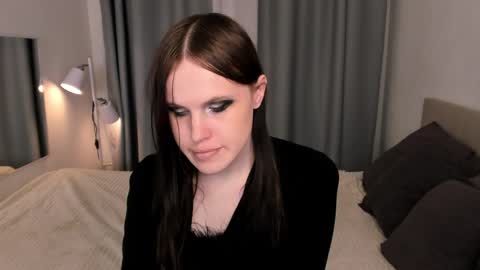 Effie Mur online show from 02-28-26, 10:22