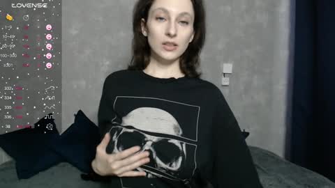 Snapshot of effy_gray chatting on 12-12-24, 07:08 Anna online show from 12-12-24, 07:08