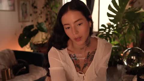 Effy online show from 02-25-25, 10:07