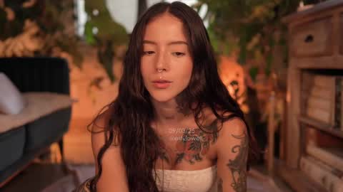 Effy online show from 03-09-25, 10:52