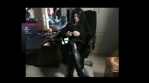 efi_crossou online show from 11-22-25, 11:48