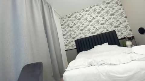 Erik and Alice online show from 02-25-25, 06:25