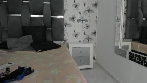 Snapshot of ehotloveaxxx chatting on 03-06-25, 06:48 Valery online show from 03-06-25, 06:48
