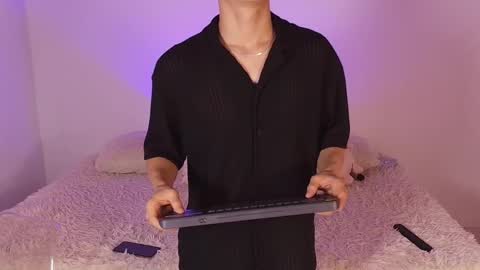 Snapshot of eiden_blake chatting on 11-21-25, 12:59 Eiden Blake online show from 11-21-25, 12:59