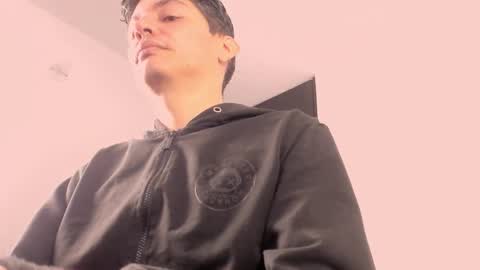 Snapshot of eider122 chatting on 02-11-26, 02:16 EIder online show from 02-11-26, 02:16