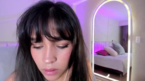 Snapshot of eimmy_bm chatting on 10-06-25, 07:00 eimmy_bm online show from 10-06-25, 07:00