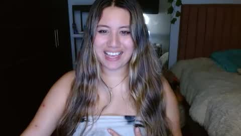 Snapshot of eimy_collin chatting on 10-29-25, 12:46 EIMY MODEL INDEPENDENT online show from 10-29-25, 12:46