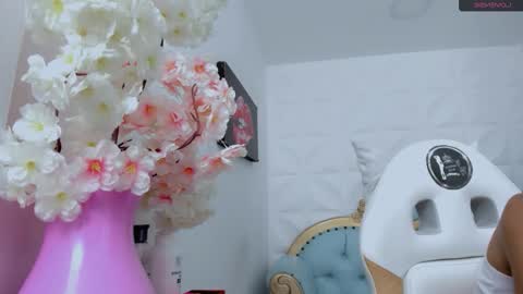 eimy online show from 11-04-25, 06:40