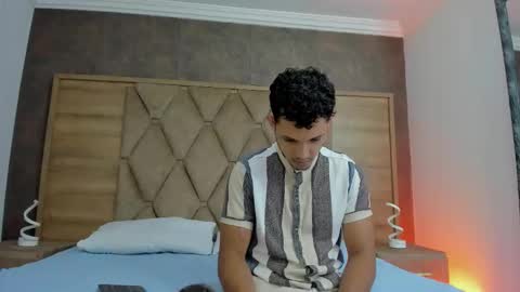 YG COUPLE online show from 03-16-26, 07:51