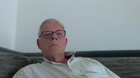 eisbaer1957 online show from 03-21-26, 02:20