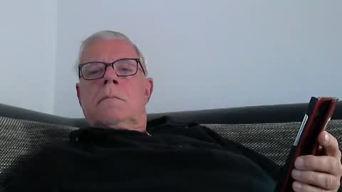 eisbaer1957 online show from 03-22-26, 07:34