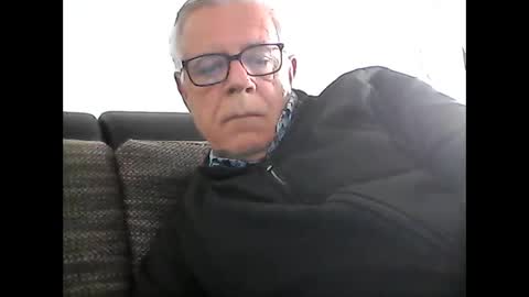 eisbaer1957 online show from 04-14-26, 11:38