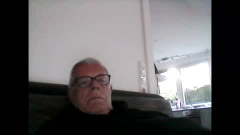 eisbaer1957 online show from 04-25-26, 06:27