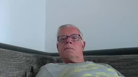 Snapshot of eisbaer1957 chatting on 05-24-26, 07:24 eisbaer1957 online show from 05-24-26, 07:24