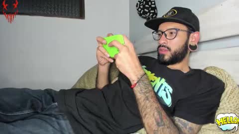 eithan_rune online show from 01-18-26, 12:47