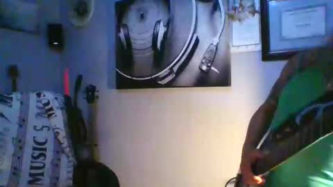 ThongLover6869 online show from 04-16-26, 04:24